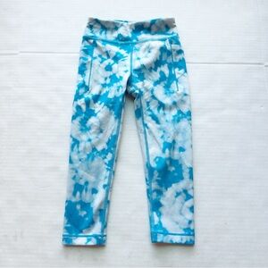 Athleta Girl Chit Chat Capri Legging
In Tie-Dye Blue size 6Y